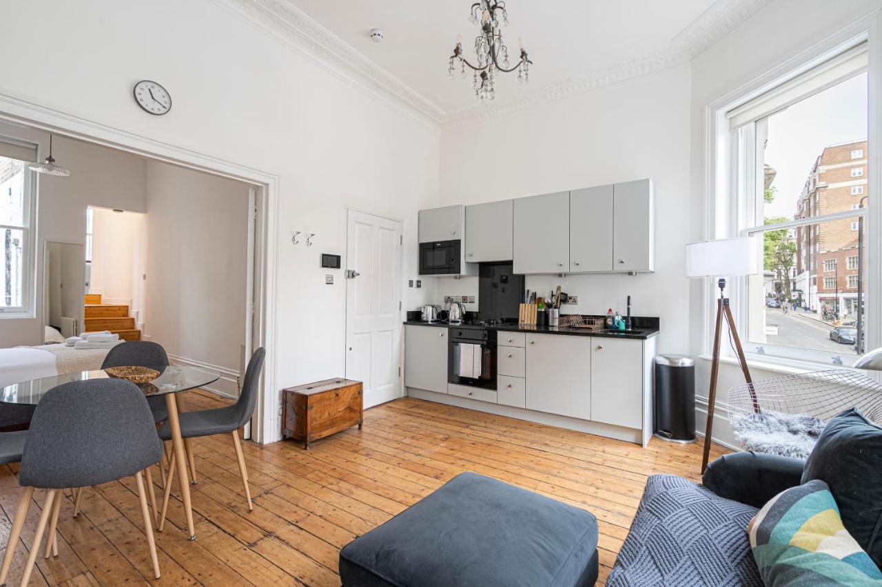 Chic Apartment Near Kensington Palace London Eksteriør billede